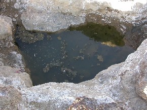Source de Tassabelbalt, près du ksar El khorbat, Maroc.